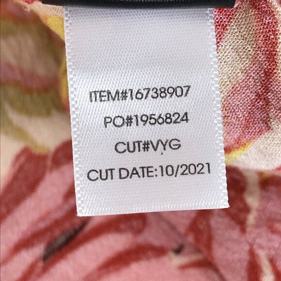 Torrid Rayon Crepe Tie Flutter Sleeve Peasant Top Women's Plus Size 1/1X Floral - Picture 11 of 11